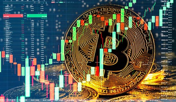 比特币走势分析：市场情绪高涨，15万美元目标渐行渐近